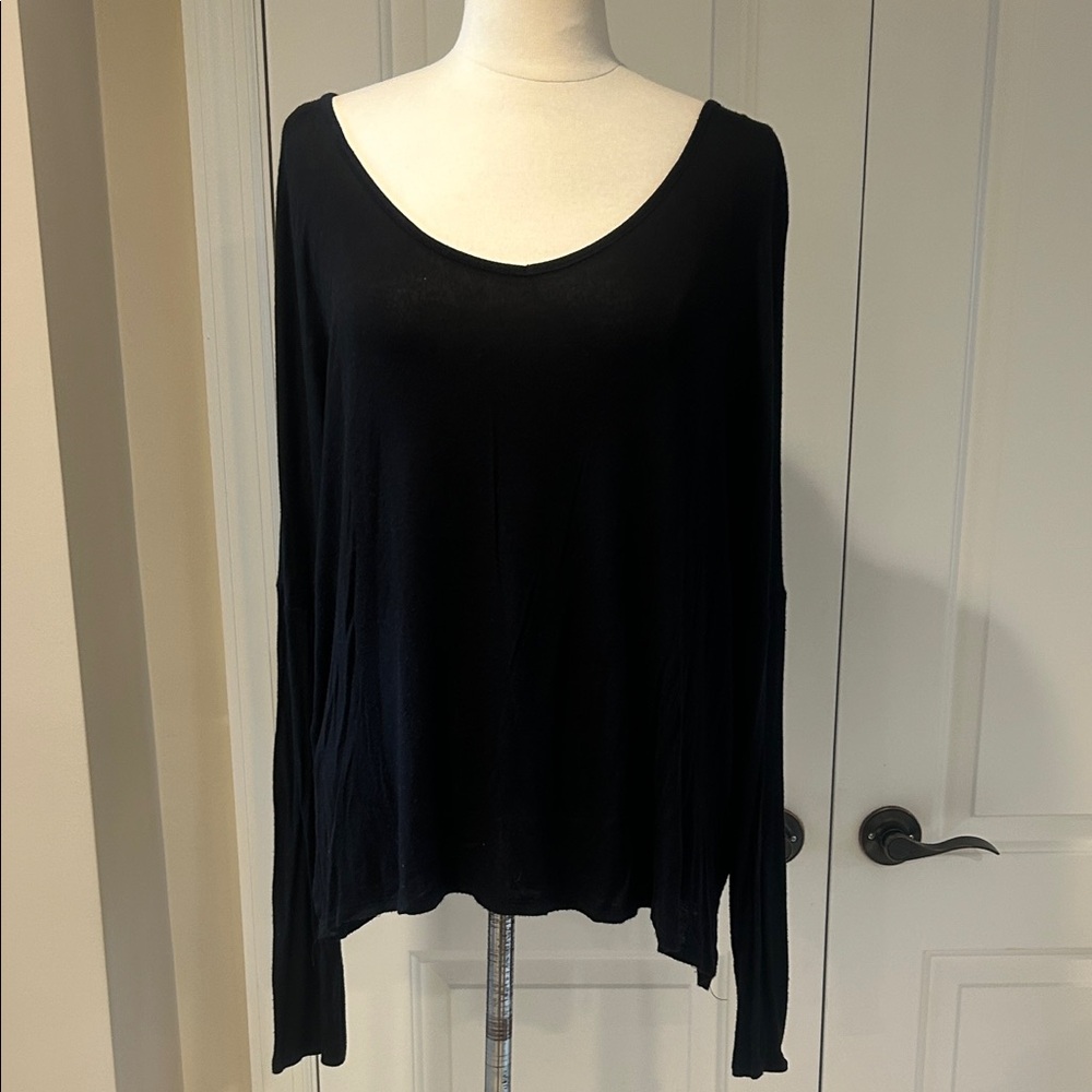Twenty 25a Elegant Black Women's Top